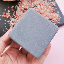 Load image into Gallery viewer, Grapefruit Exfoliating Spa Salt Bar
