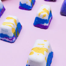 Load image into Gallery viewer, Unicorn Bath Rocks mini bath bombs
