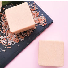 Load image into Gallery viewer, Peppermint Exfoliating Spa Salt Bar
