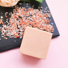 Load image into Gallery viewer, Peppermint Exfoliating Spa Salt Bar
