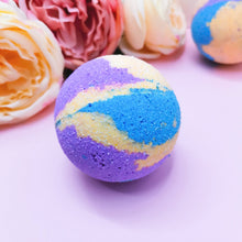 Load image into Gallery viewer, Blueberry and Vanilla Foaming Bath Bomb
