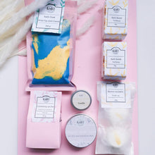 Load image into Gallery viewer, Personalised New Mum Pamper Box
