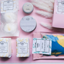 Load image into Gallery viewer, Personalised New Mum Pamper Box
